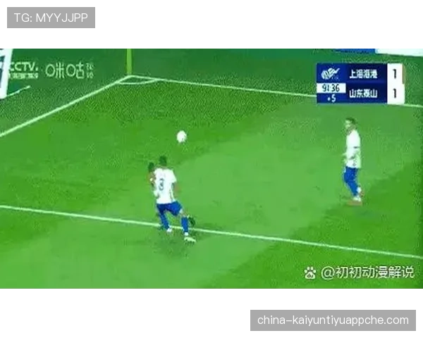 禁区犯规就一定点球？这3种情况裁判可能视而不见